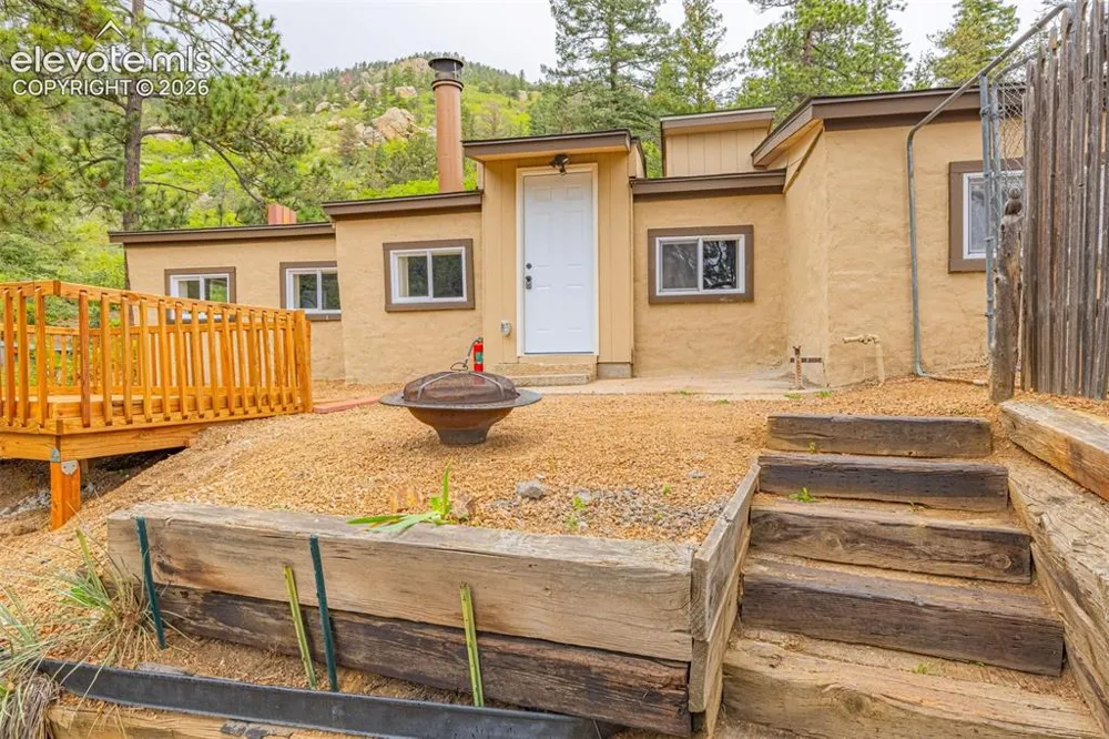 4390 Prairie Street Cascade, CO 80809