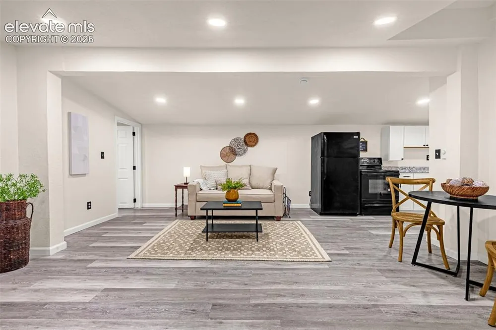 4390 Prairie Street Cascade, CO 80809