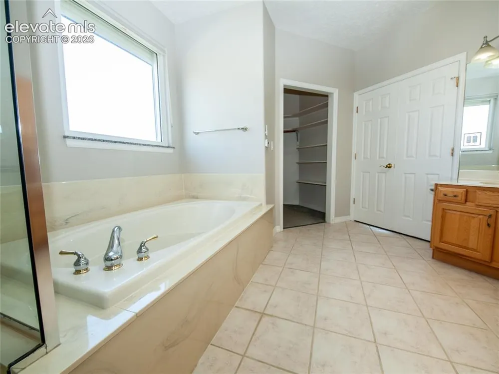 7571 Vanessa Drive Pueblo, CO 81005