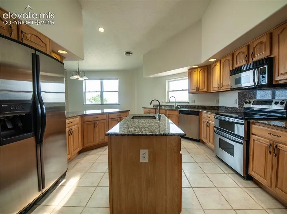 7571 Vanessa Drive Pueblo, CO 81005