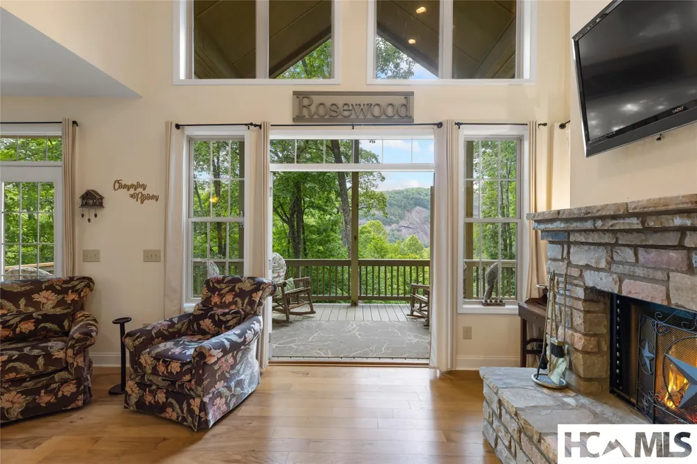 15 Equine Drive Sapphire, NC 28774