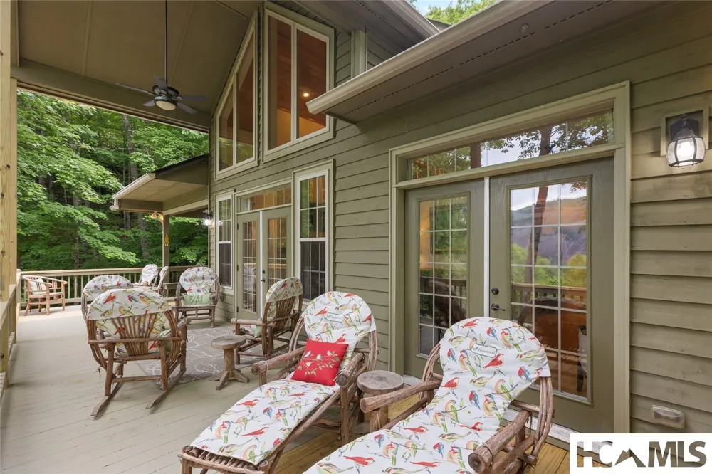 15 Equine Drive Sapphire, NC 28774