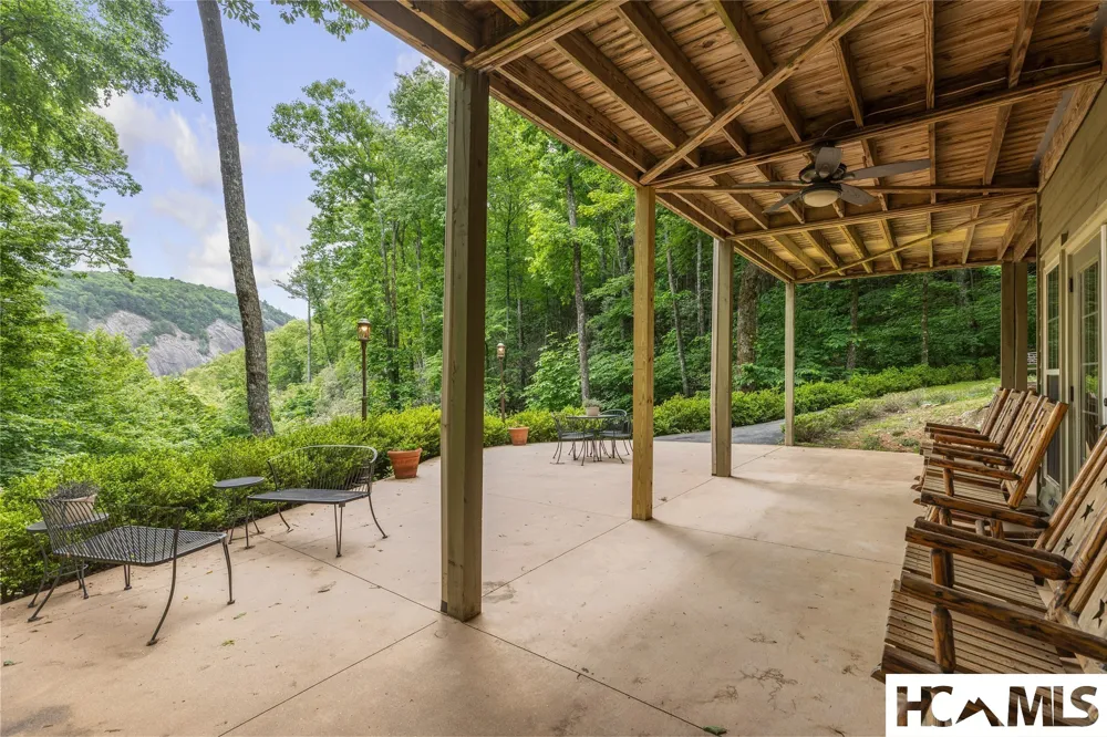15 Equine Drive Sapphire, NC 28774