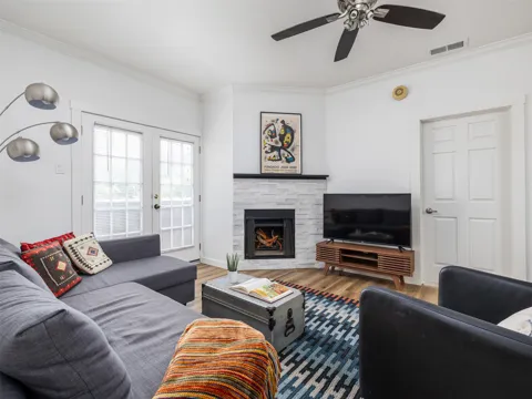 2509 Pearl Street #5