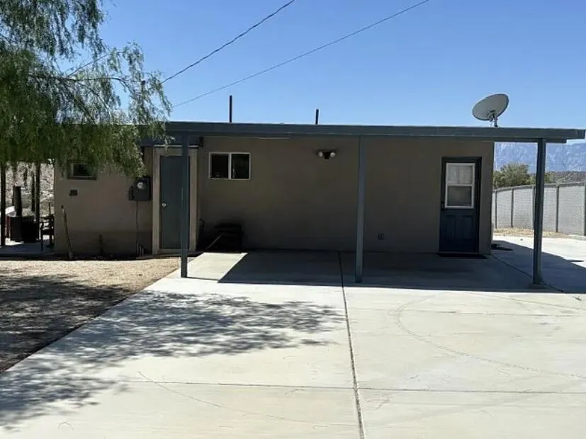 10860 Juniper Avenue Morongo Valley, CA 92256