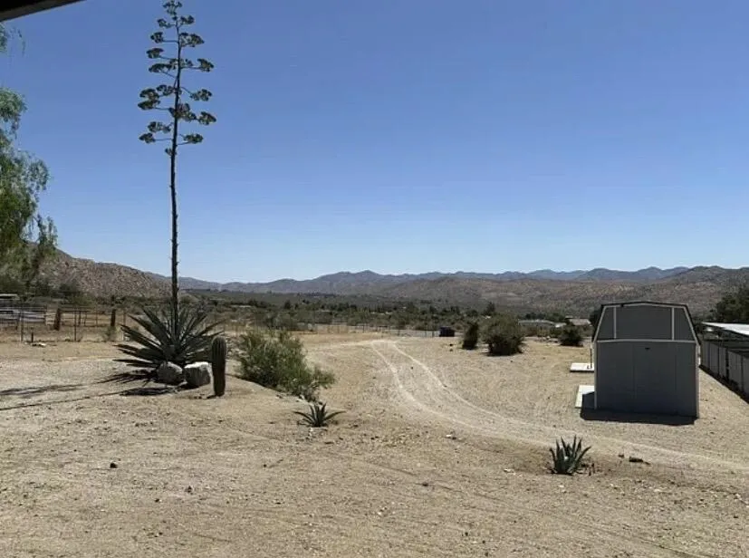10860 Juniper Avenue Morongo Valley, CA 92256