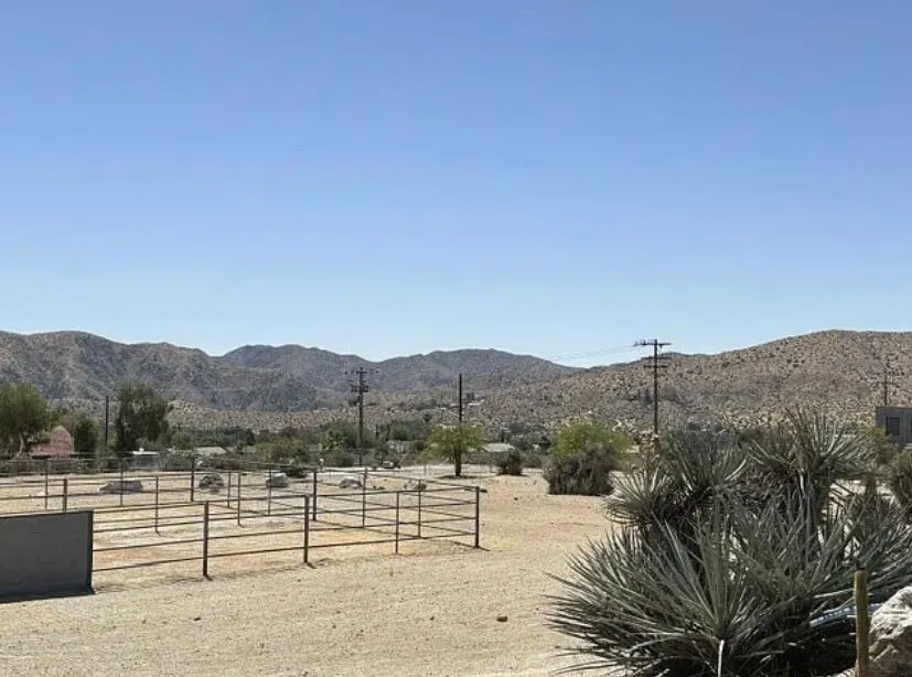 10860 Juniper Avenue Morongo Valley, CA 92256