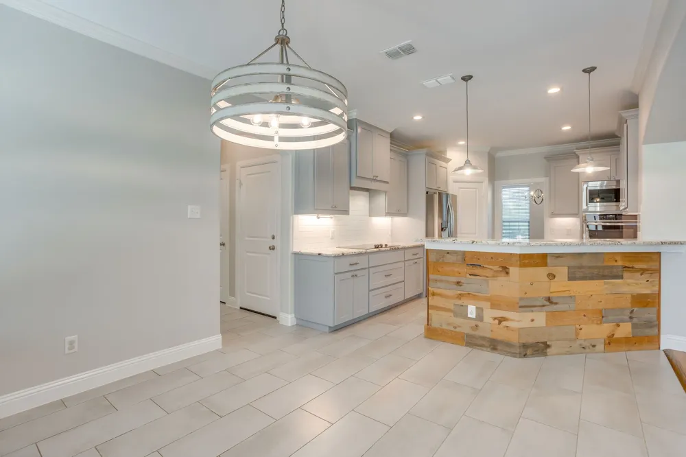 120 War Wagon Circle Millsap, TX 76066