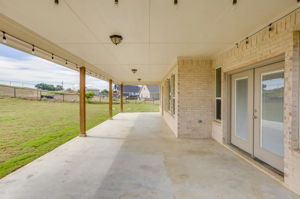 120 War Wagon Circle Millsap, TX 76066