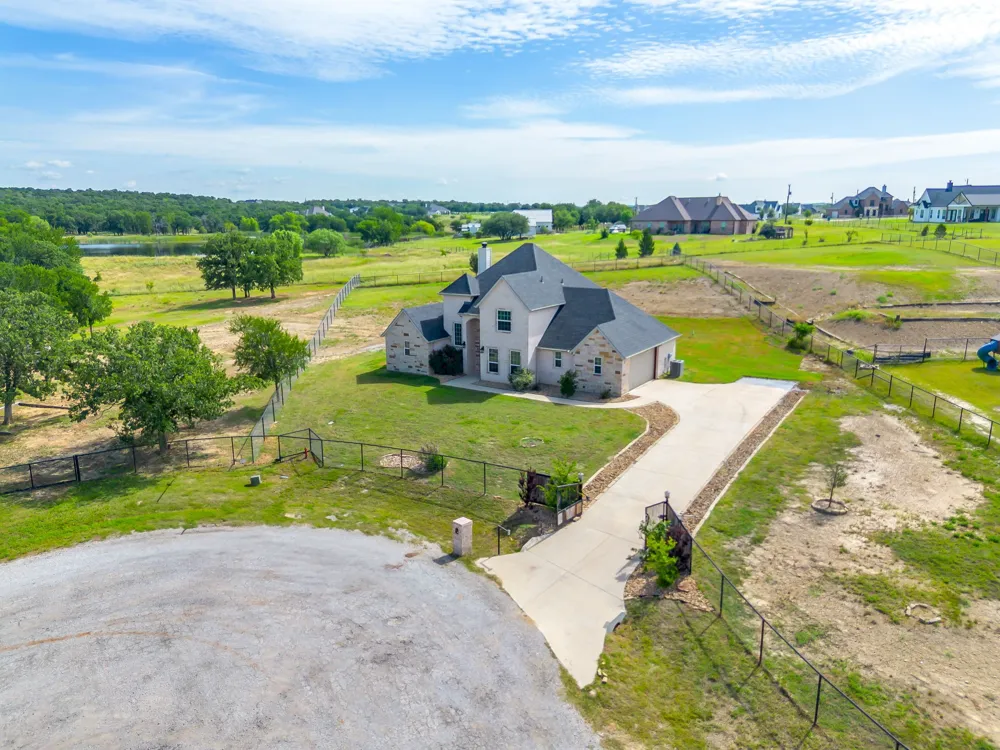 120 War Wagon Circle Millsap, TX 76066