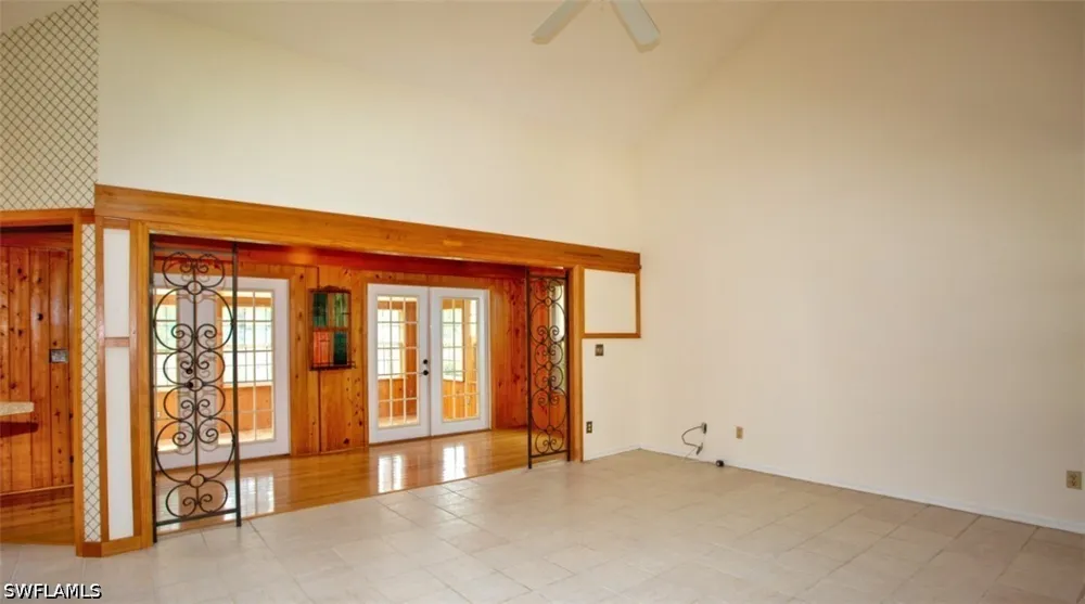 Address Not Shown Naples, FL 34116