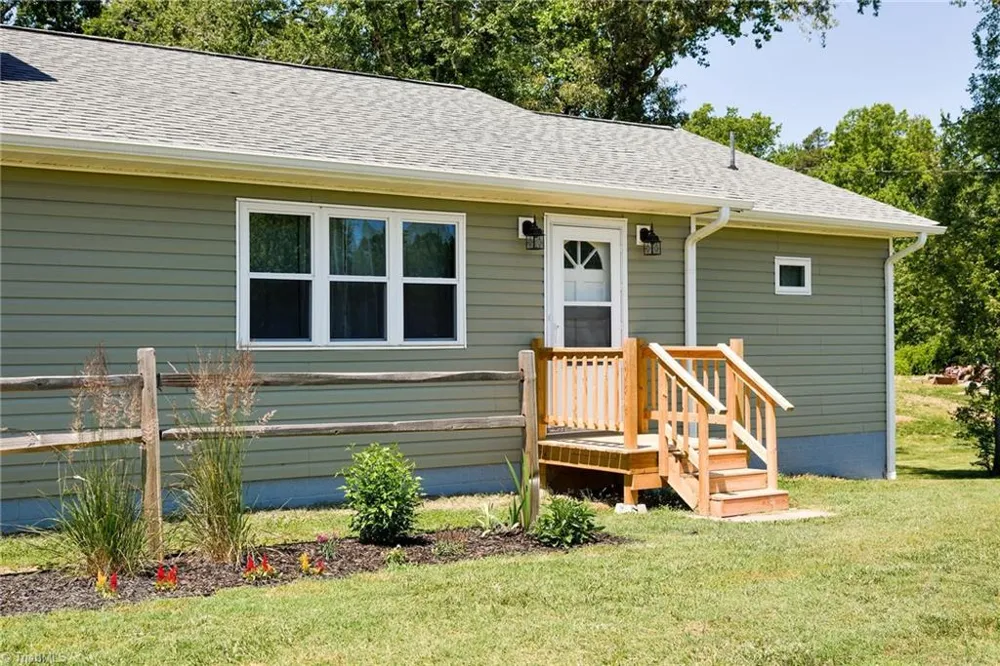1625 US Highway 601 Yadkinville, NC 27055