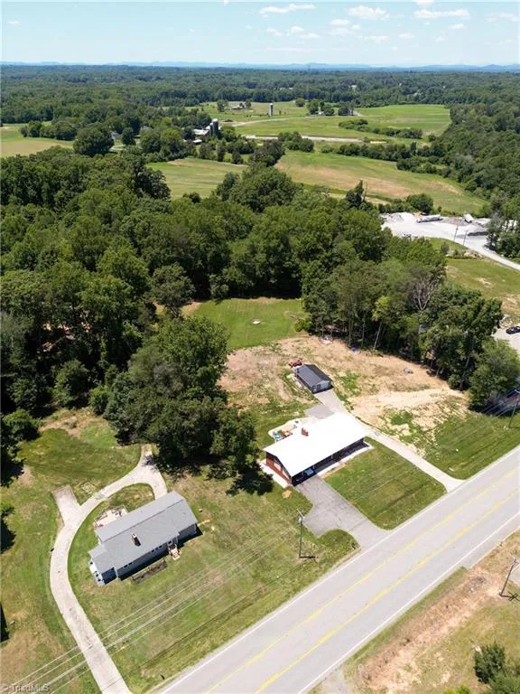 1625 US Highway 601 Yadkinville, NC 27055