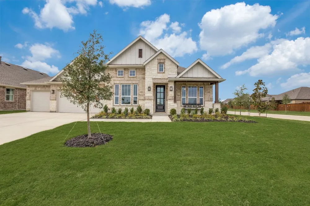 721 Stone Eagle Drive Azle, TX 76020