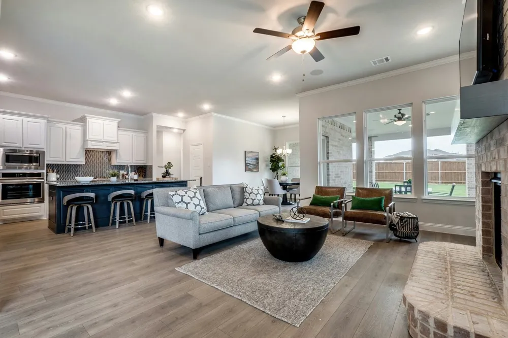 721 Stone Eagle Drive Azle, TX 76020