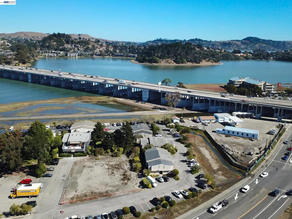 150 Shoreline Hwy Mill Valley, CA 94941