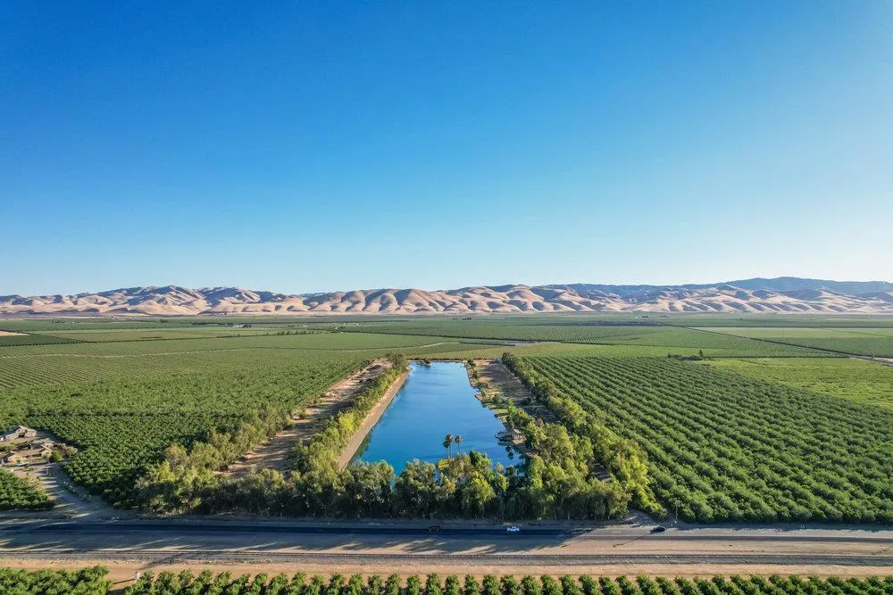 10037 Ca-33 Patterson, CA 95363