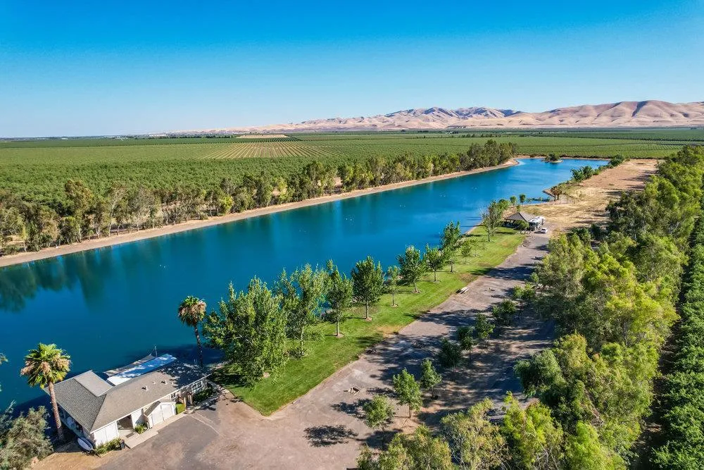 10037 Ca-33 Patterson, CA 95363