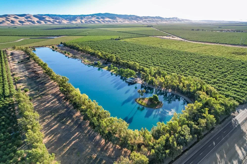 10037 Ca-33 Patterson, CA 95363