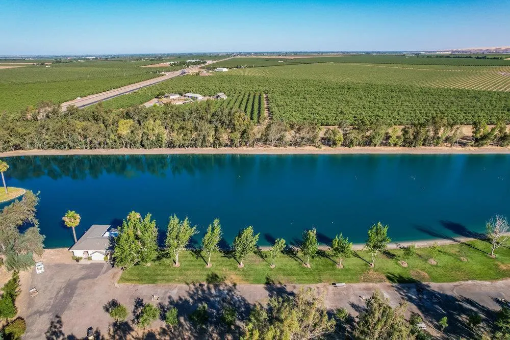10037 Ca-33 Patterson, CA 95363