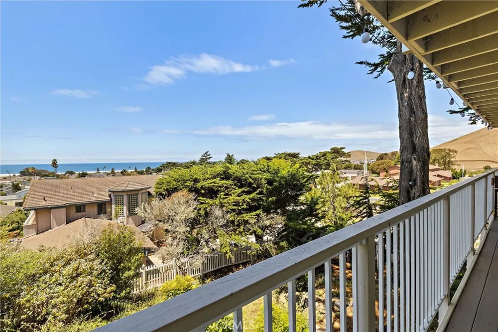 2991 Juniper Morro Bay, CA 93442