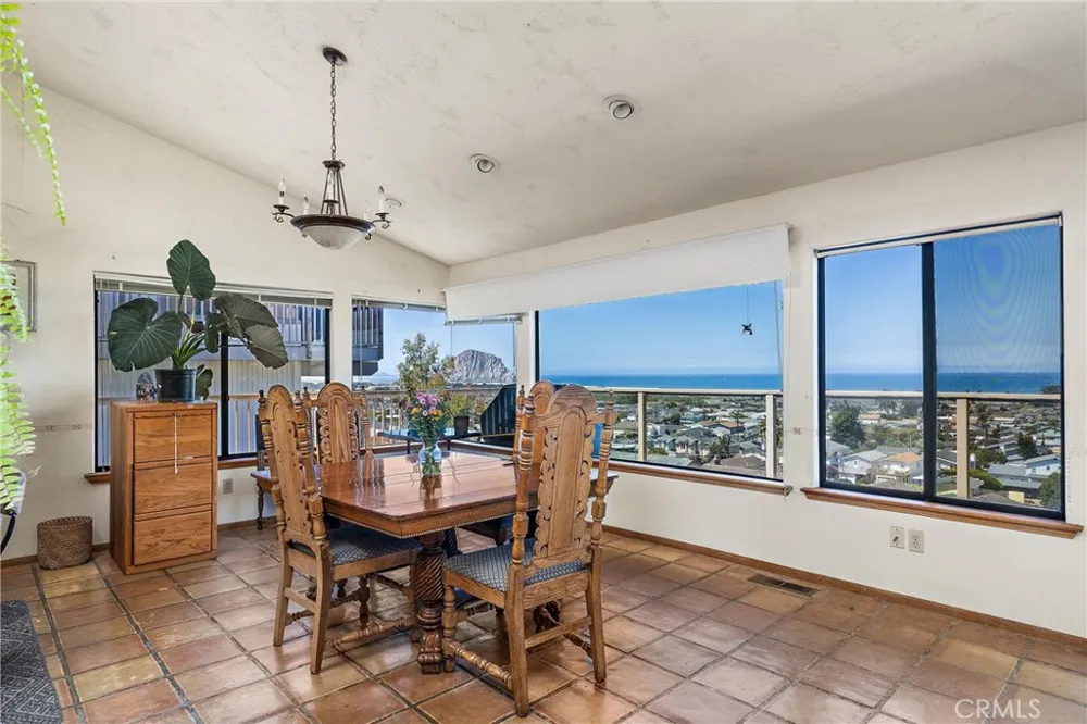 2991 Juniper Morro Bay, CA 93442