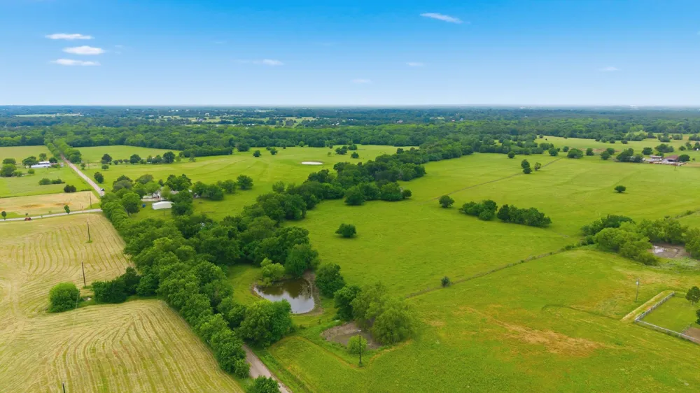 7635 County Road 4209 Campbell, TX 75422