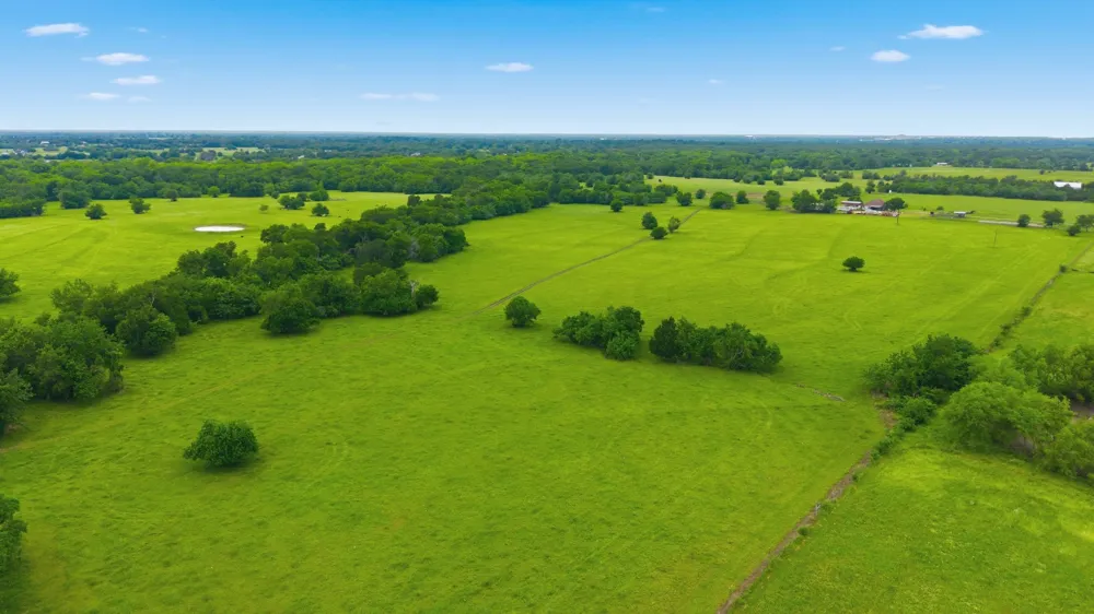 7635 County Road 4209 Campbell, TX 75422