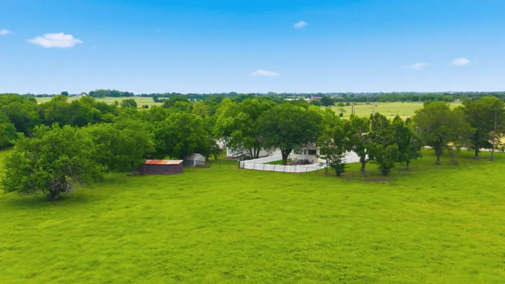 7635 County Road 4209 Campbell, TX 75422