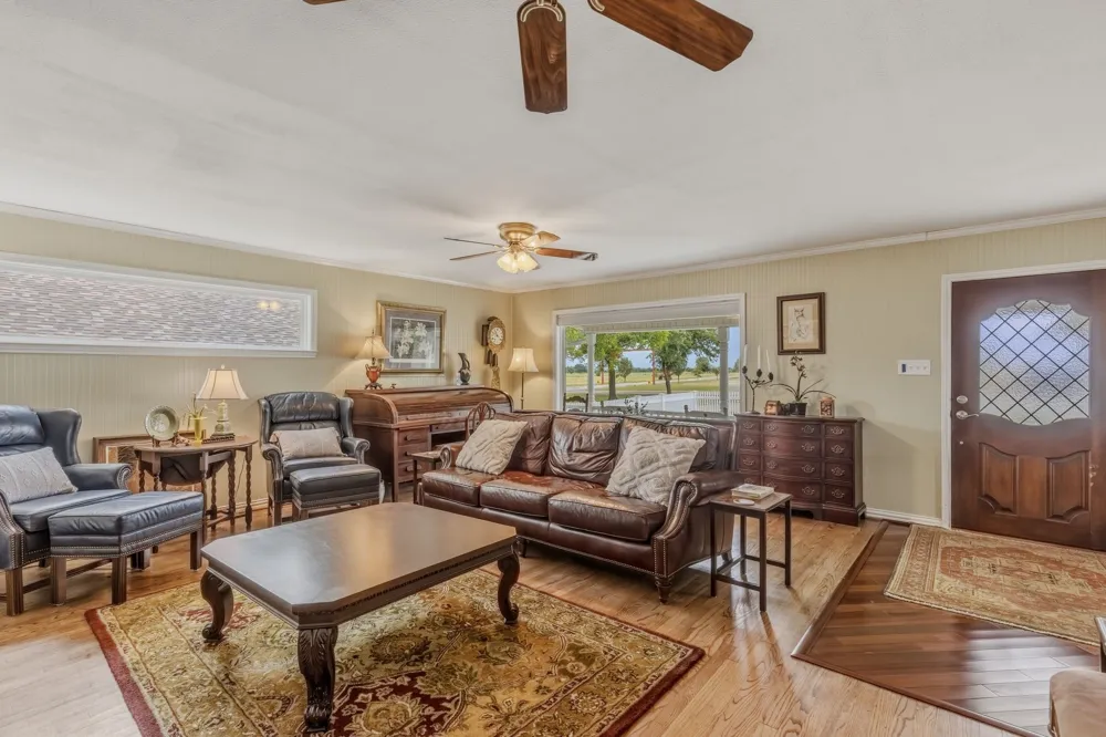 7635 County Road 4209 Campbell, TX 75422
