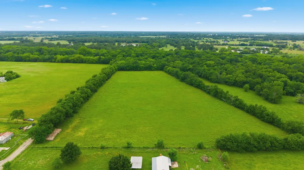 7635 County Road 4209 Campbell, TX 75422