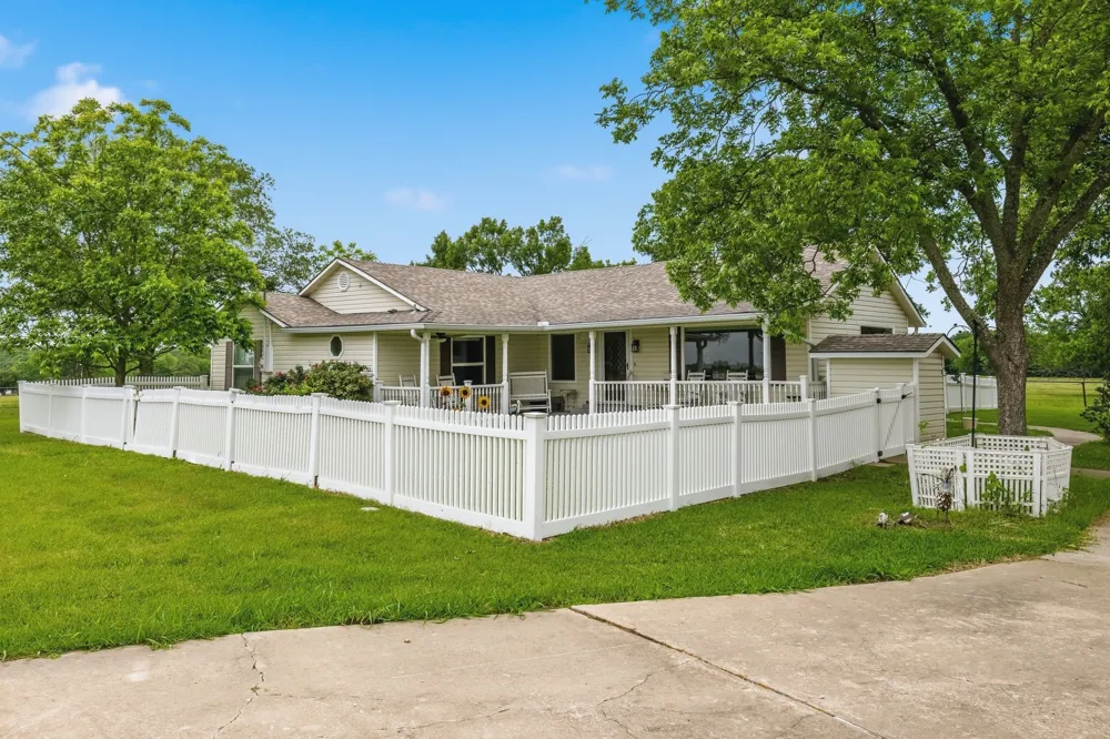 7635 County Road 4209 Campbell, TX 75422