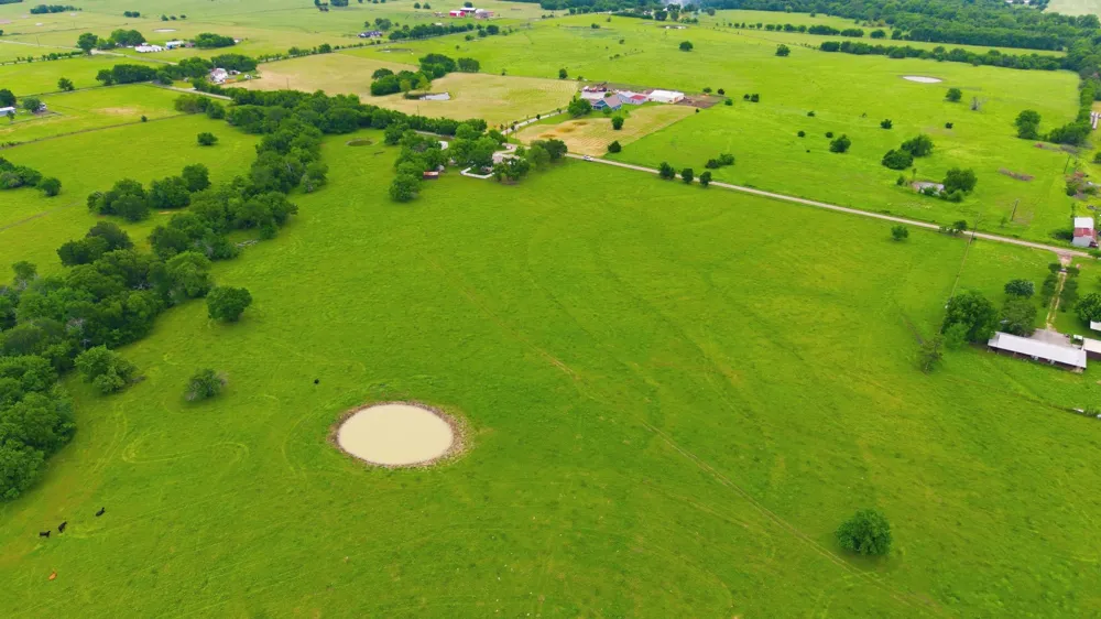 7635 County Road 4209 Campbell, TX 75422