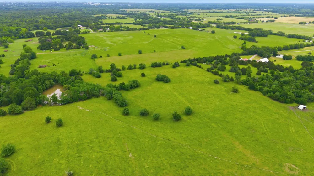 7635 County Road 4209 Campbell, TX 75422