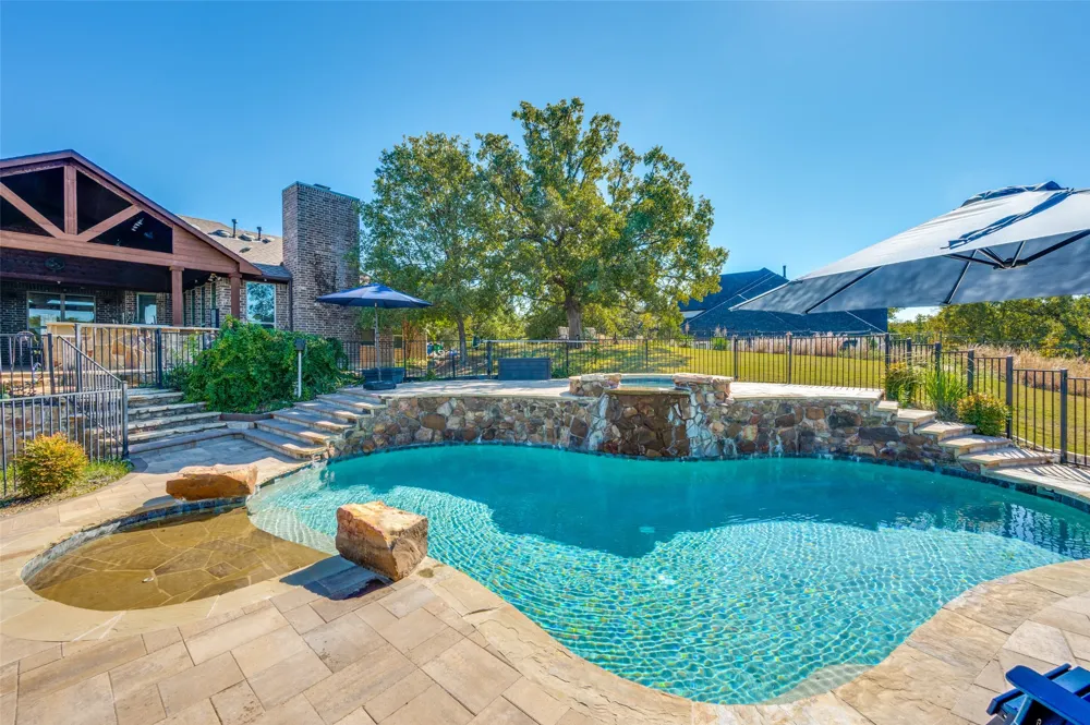 1450 Woodland Drive Cross Roads, TX 76227