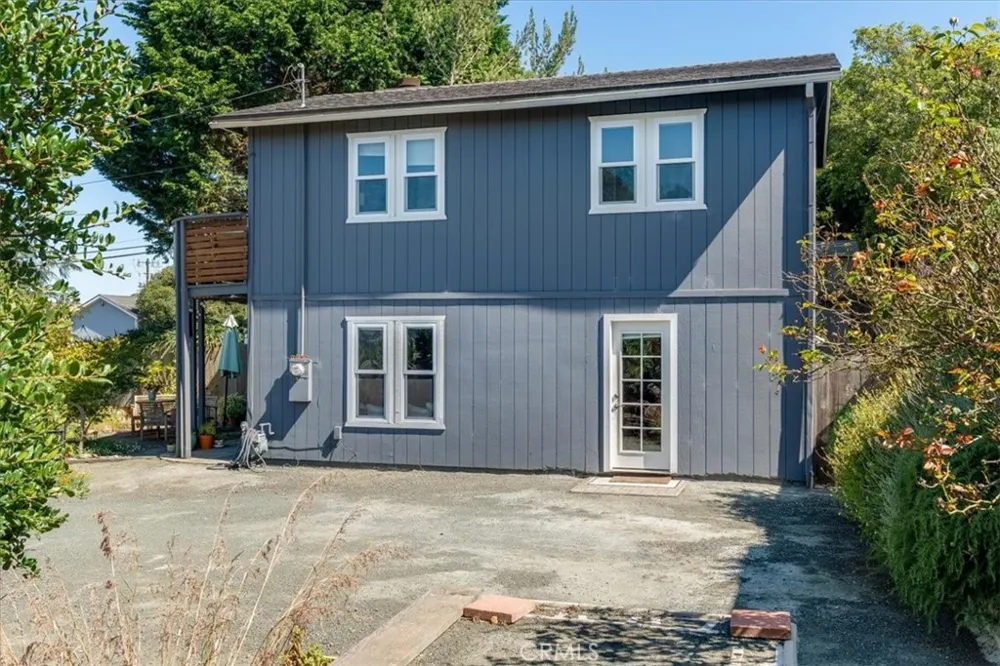 2195 Green Street Cambria, CA 93428