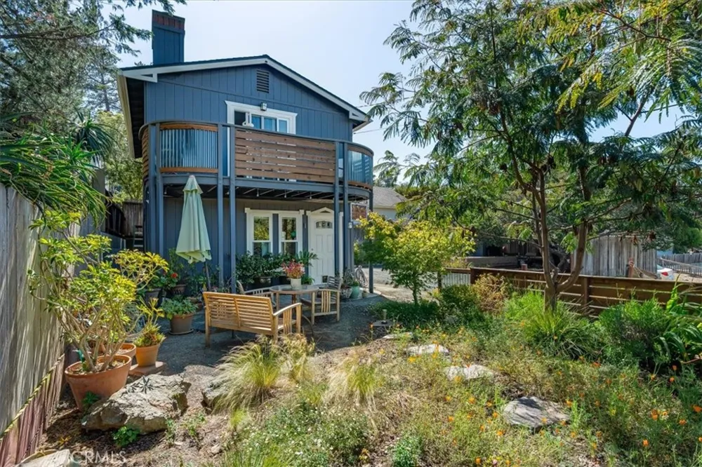 2195 Green Street Cambria, CA 93428