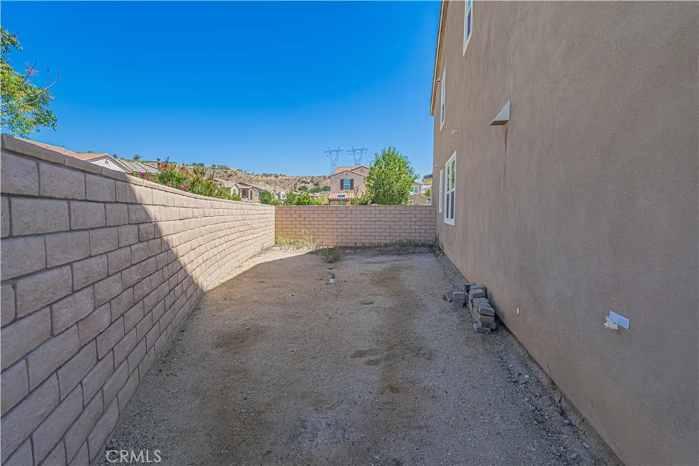 20726 Celadon Court Saugus, CA 91350