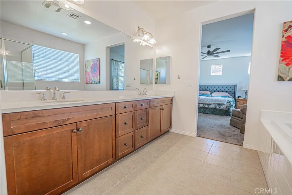 20726 Celadon Court Saugus, CA 91350