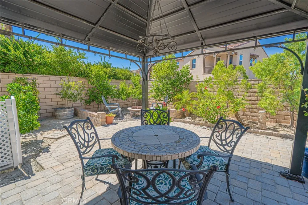 20726 Celadon Court Saugus, CA 91350