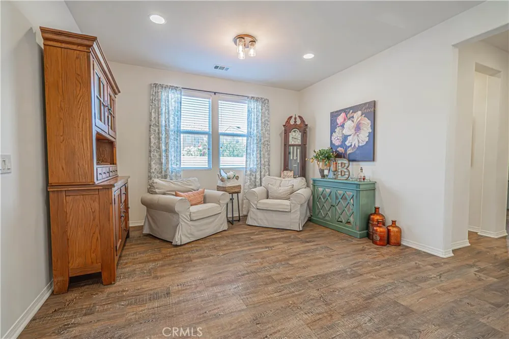 20726 Celadon Court Saugus, CA 91350