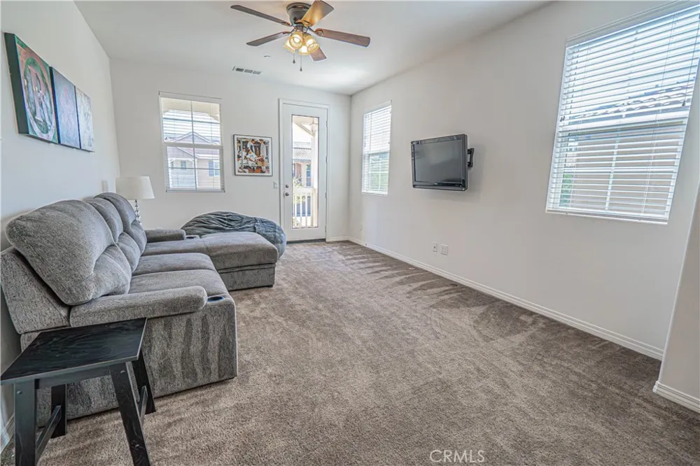 20726 Celadon Court Saugus, CA 91350