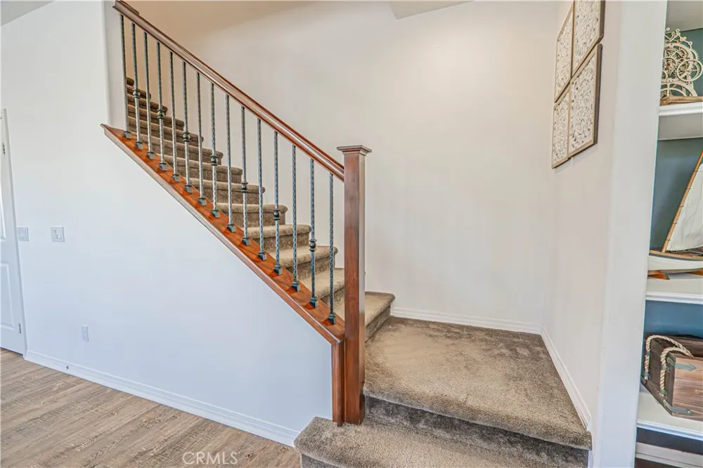 20726 Celadon Court Saugus, CA 91350