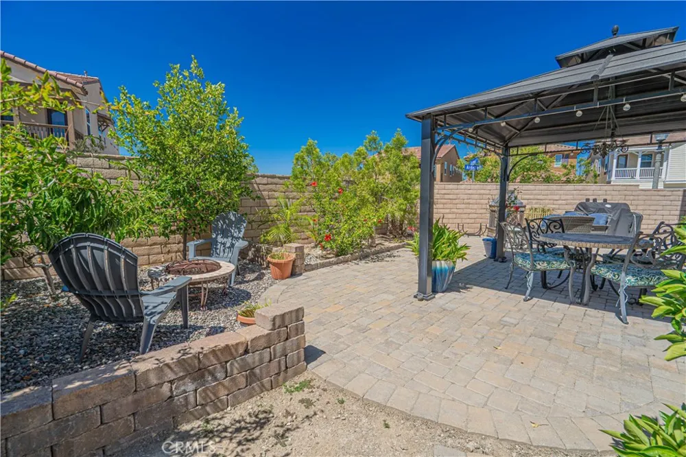 20726 Celadon Court Saugus, CA 91350