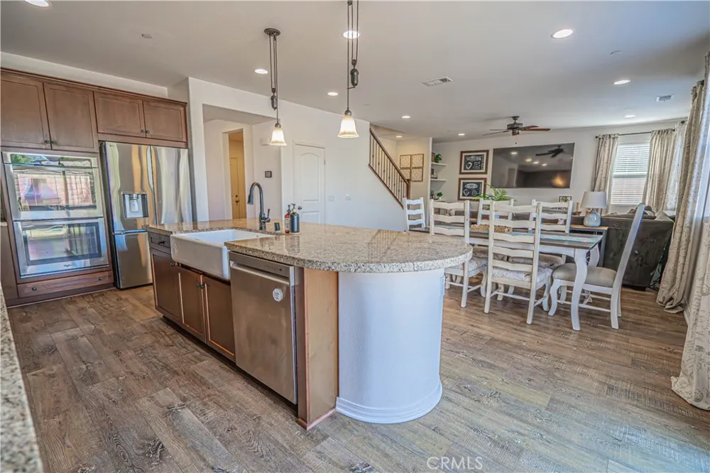 20726 Celadon Court Saugus, CA 91350
