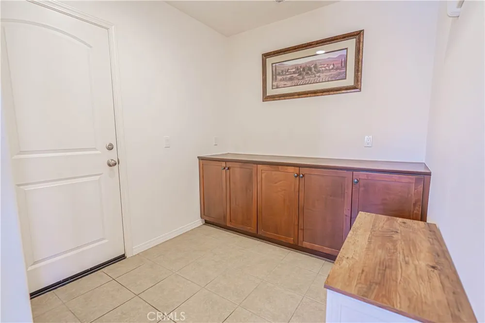 20726 Celadon Court Saugus, CA 91350