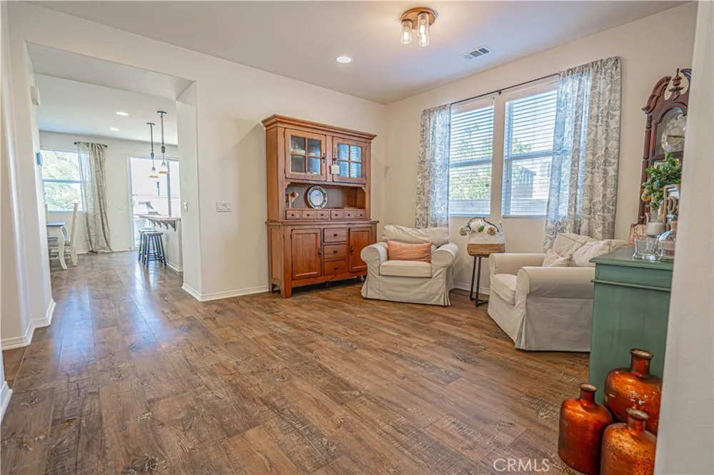 20726 Celadon Court Saugus, CA 91350