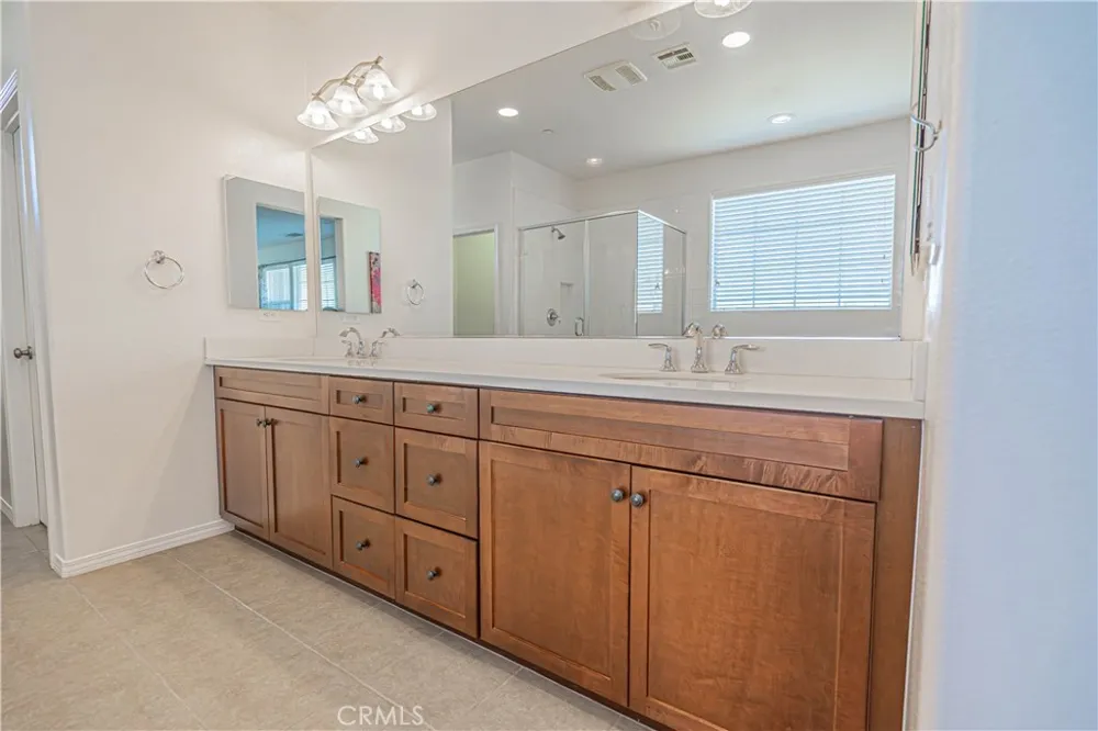 20726 Celadon Court Saugus, CA 91350