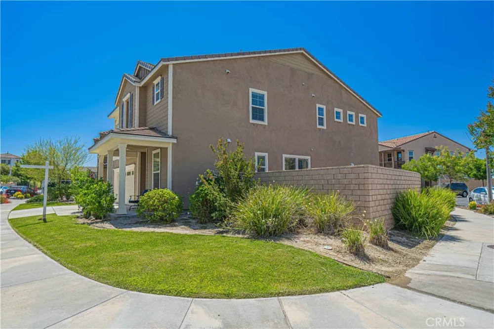 20726 Celadon Court Saugus, CA 91350