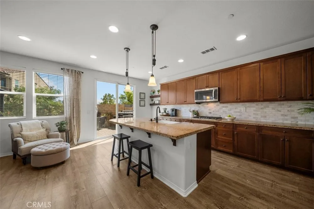 20726 Celadon Court Saugus, CA 91350